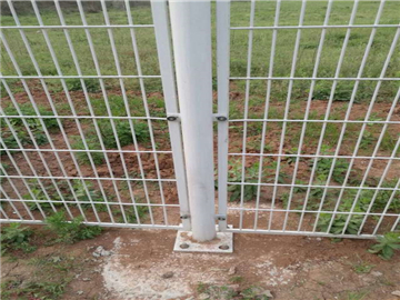 監獄隔離網 (17) 監獄隔離網 (17)